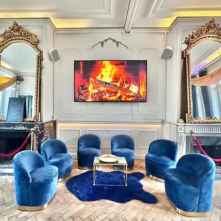 06 - Malibu Style, Private Close To Train Station, Pensión