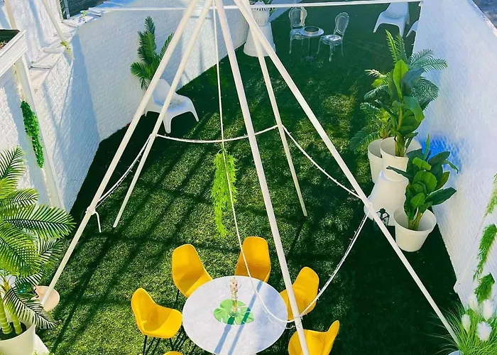 06 - Malibu Style, Private Close To Train Station, Maison d'hôtes